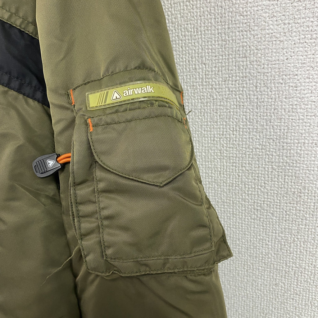 90s　AIR WALK　エアウォーク　フルジップナイロンジャケット　ファー付き　比翼仕立て　カーキ　Mサイズ　　ヴィンテージ　古着