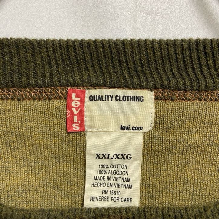 古着 used　Levi’s リーバイス　長袖クルーネックニット　セーター　ロゴタグ　ライン　ビックシルエット　XXLサイズ