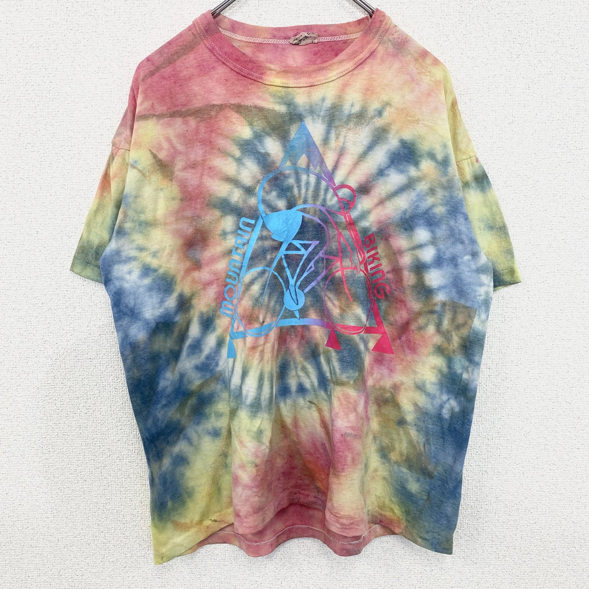 半袖総柄プリントTシャツ　タイダイ柄　カラフル　シングルステッチ　90s　カジュアルデザイン　レトロ　Lサイズ　　ヴィンテージ　古着