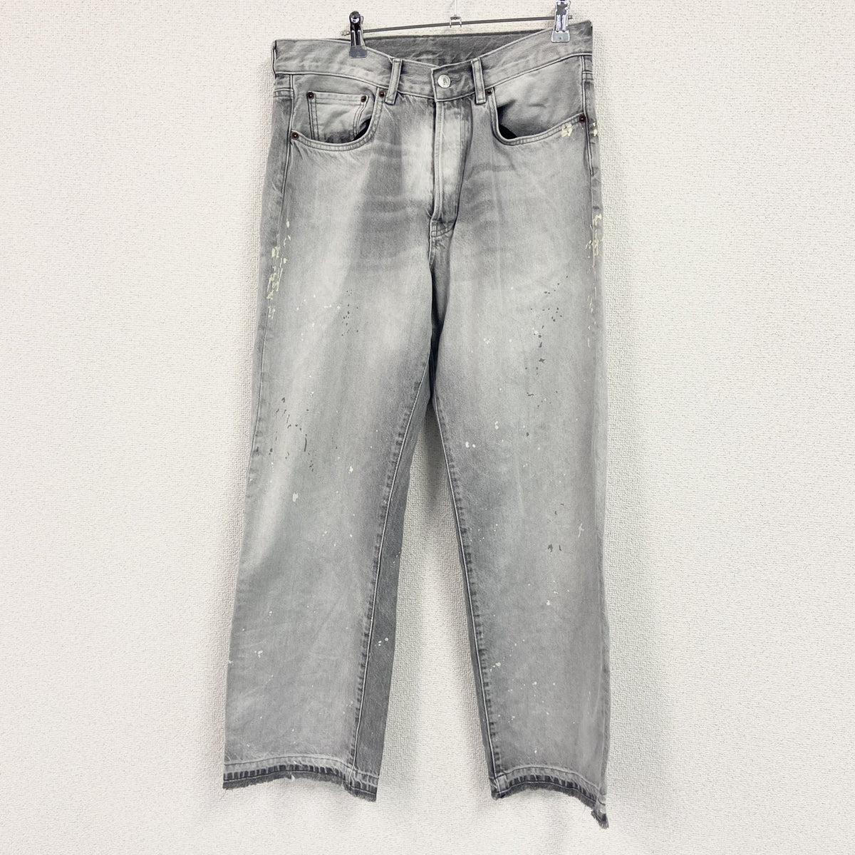 ZARA　ザラ　デニムパンツ/ジーンズ　ペインティングデザイン　ボタン開き　灰色　グレー　W31サイズ　古着