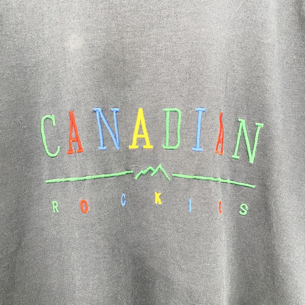 FABEC　半袖カラフル刺繍Tシャツ　カナダ製　カジュアルデザイン　レトロ　クルーネック　ネイビー　紺　Lサイズ　古着