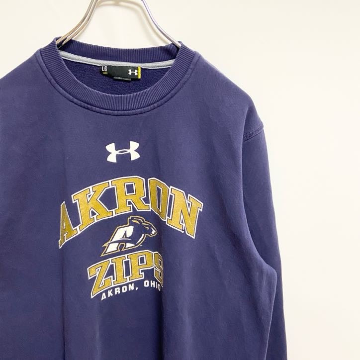 古着 used　UNDER ARMOUR アンダーアーマー　AKRON　長袖プリントスウェット　トレーナー　ネイビー　Lサイズ