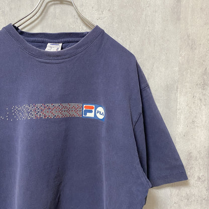 古着 used　FILA　フィラ　半袖プリントTシャツ　クルーネック　スポーティー　レトロデザイン　紺　ネイビー　Lサイズ