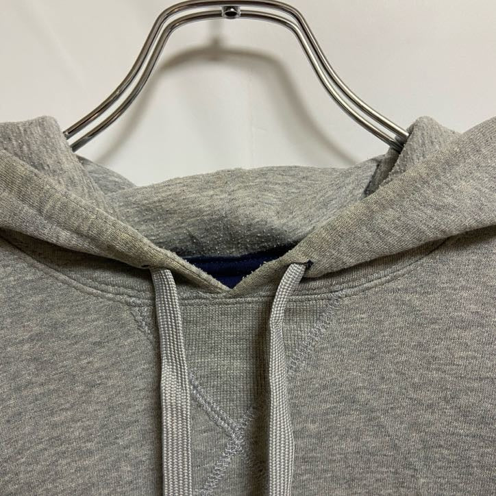 Reebok リーボック　長袖パーカー　フード付きトレーナー　ワンポイントロゴ刺繍　グレー　灰色　秋冬服　Lサイズ　古着