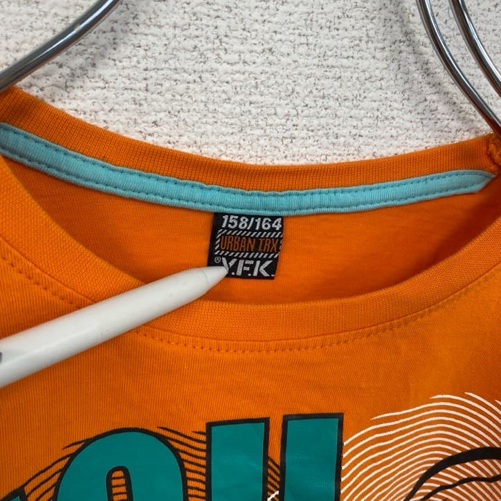 半袖プリントTシャツ　Y.F.K　ワイエフケークロージング　ドクロ　橙色　オレンジ　レトロデザイン　クルーネック　古着