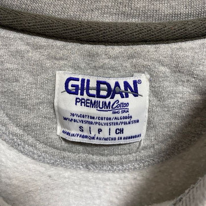 古着 used　GILDAN ギルダン　長袖プリントスウェット　トレーナー　コットン　グレー　クルーネック　秋冬服　Sサイズ