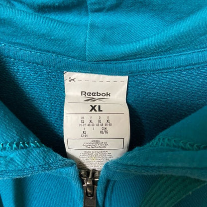 古着 used　Reebok リーボック　長袖バックプリントパーカー　フード　スウェット　水色　犬　アニマル　秋冬服　XLサイズ