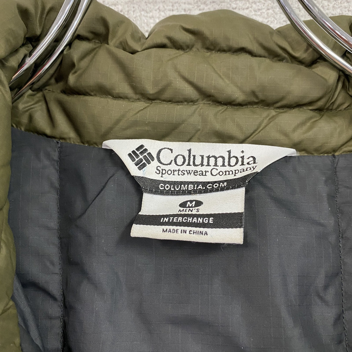 Columbia　コロンビア　ダウンジャケット　マウンテンパーカー　比翼仕立て　キャメル　Mサイズ　古着