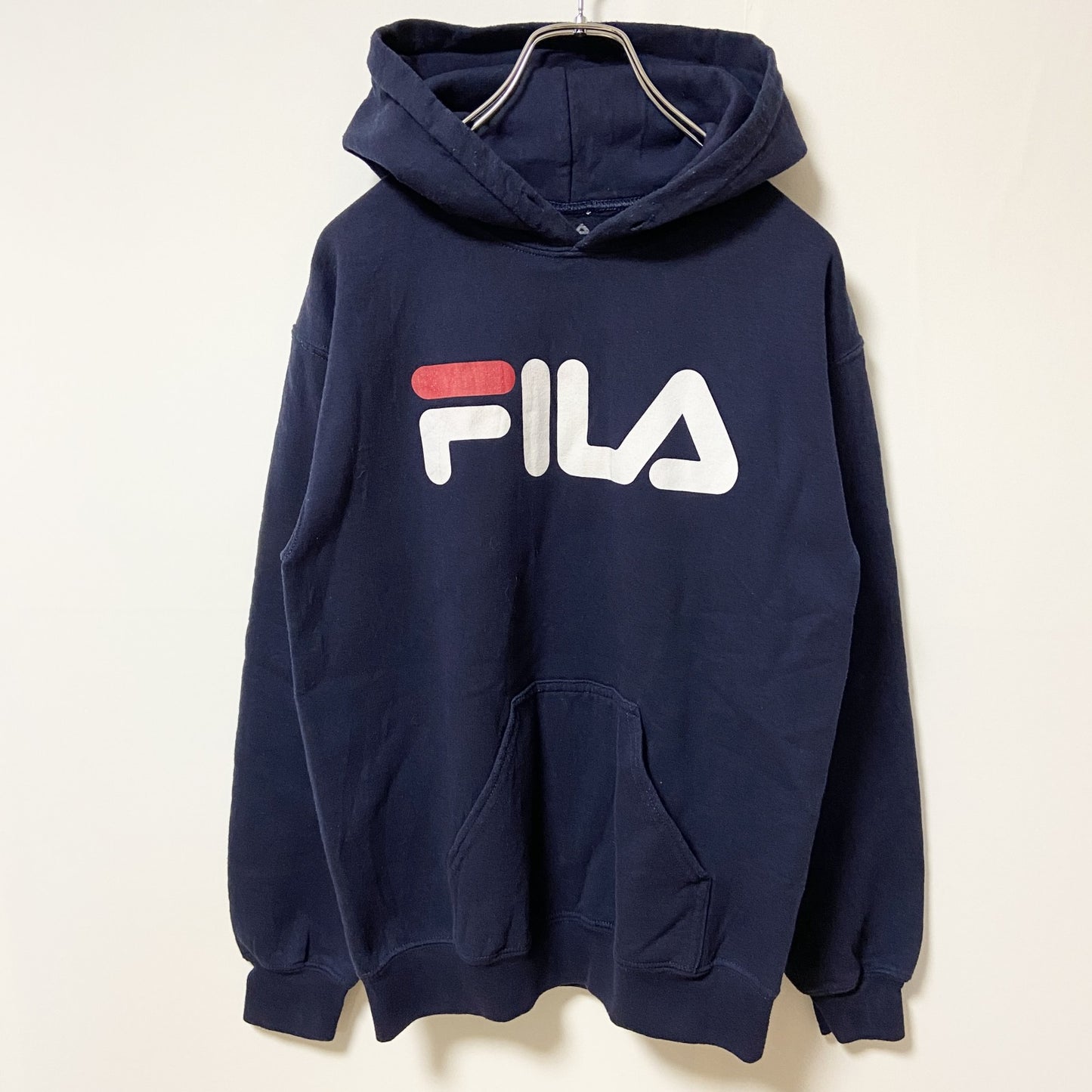 古着 used　FILA フィラ　長袖ロゴプリントパーカー　スウェット　プルオーバー　ネイビー　紺　秋冬服　Sサイズ