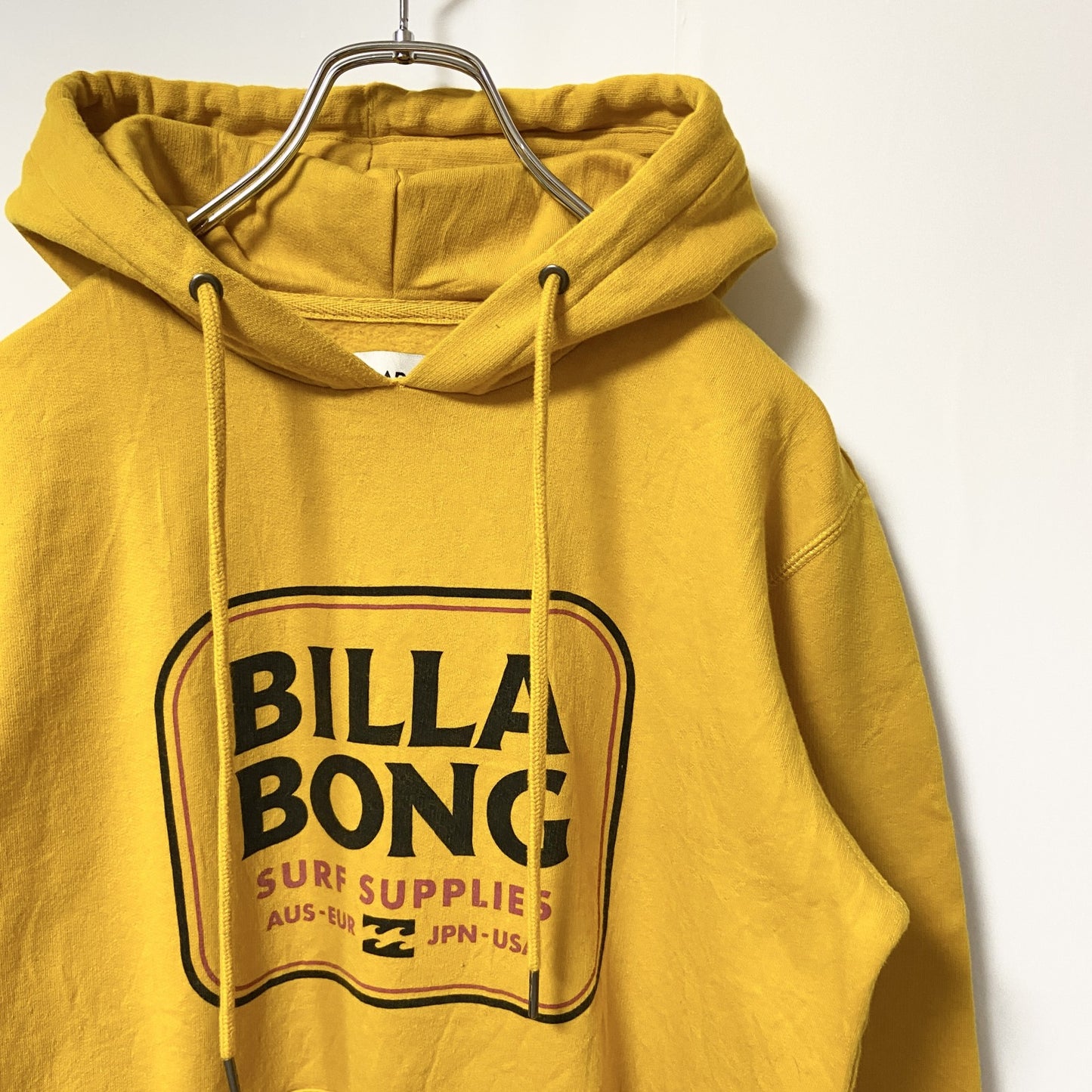 古着 used　BILLABONG ビラボン　長袖ロゴプリントパーカー　スウェット　プルオーバー　黄色　イエロー　Sサイズ