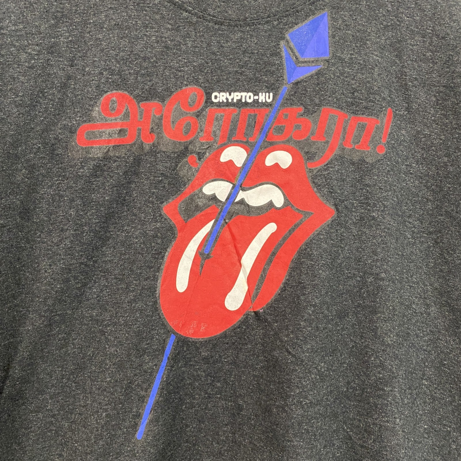ローリングストーンズ　半袖バンドプリントTシャツ　レトロデザイン　クルーネック　口　舌　黒　ブラック　Mサイズ　古着