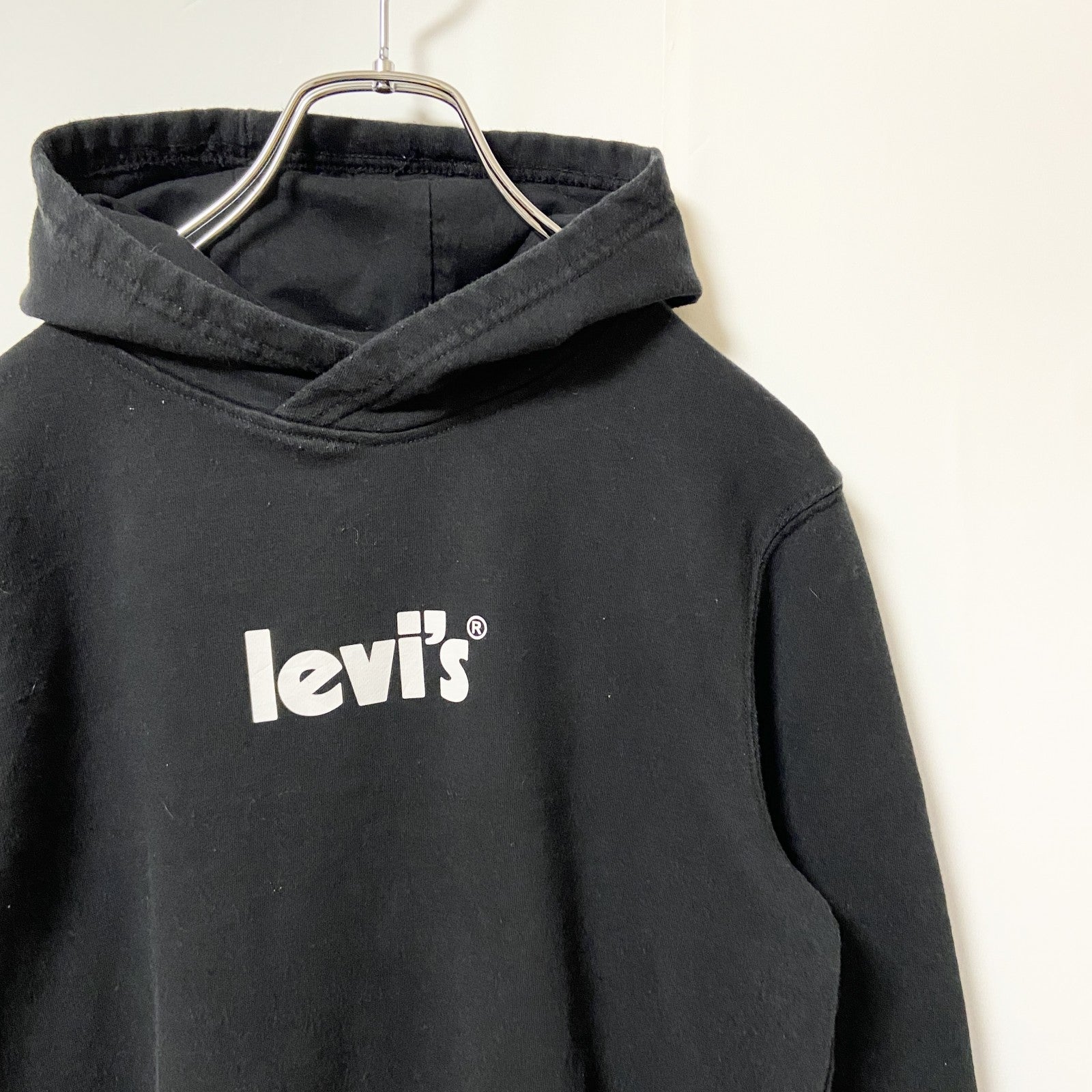 Levi’s リーバイス　長袖ロゴプリントパーカー　スウェット　プルオーバー　秋冬服　黒　ブラック　XSサイズ　古着
