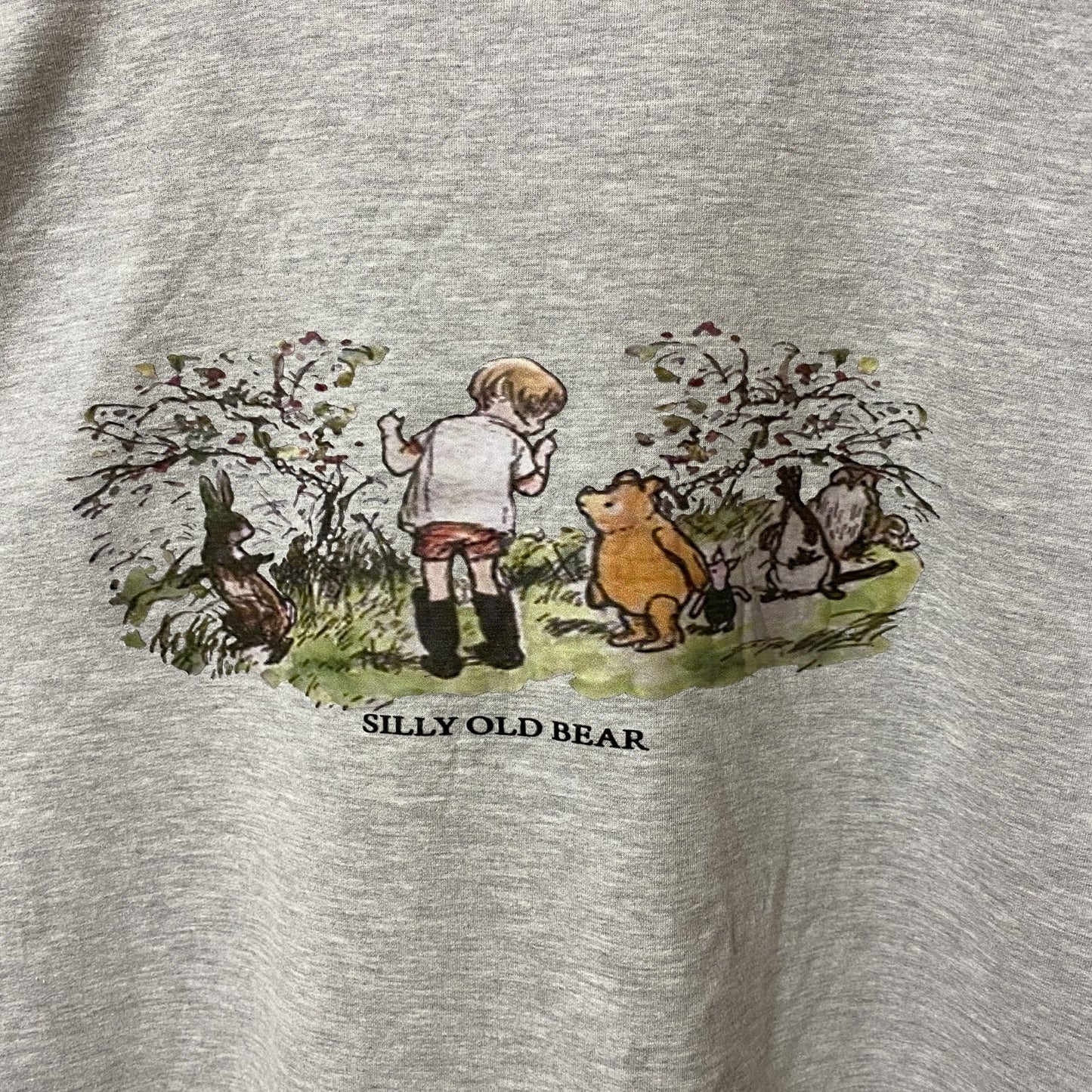 古着 used　長袖クルーネックスウェット　トレーナー　SILLYOLDBEAR　くまのプーさん　キャラクター　グレー　秋冬服