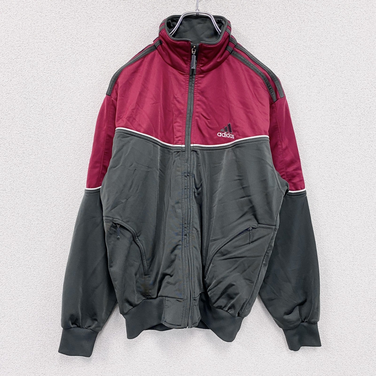 00s　adidas　アディダス　トラックジャケット/ジャージ　ヴィンテージ　灰色　グレー　赤　レッド　古着