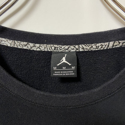 古着 used　NIKE　AIR JORDAN　長袖ワンポイントロゴ刺繍スウェット　トレーナー　黒　ブラック　Mサイズ