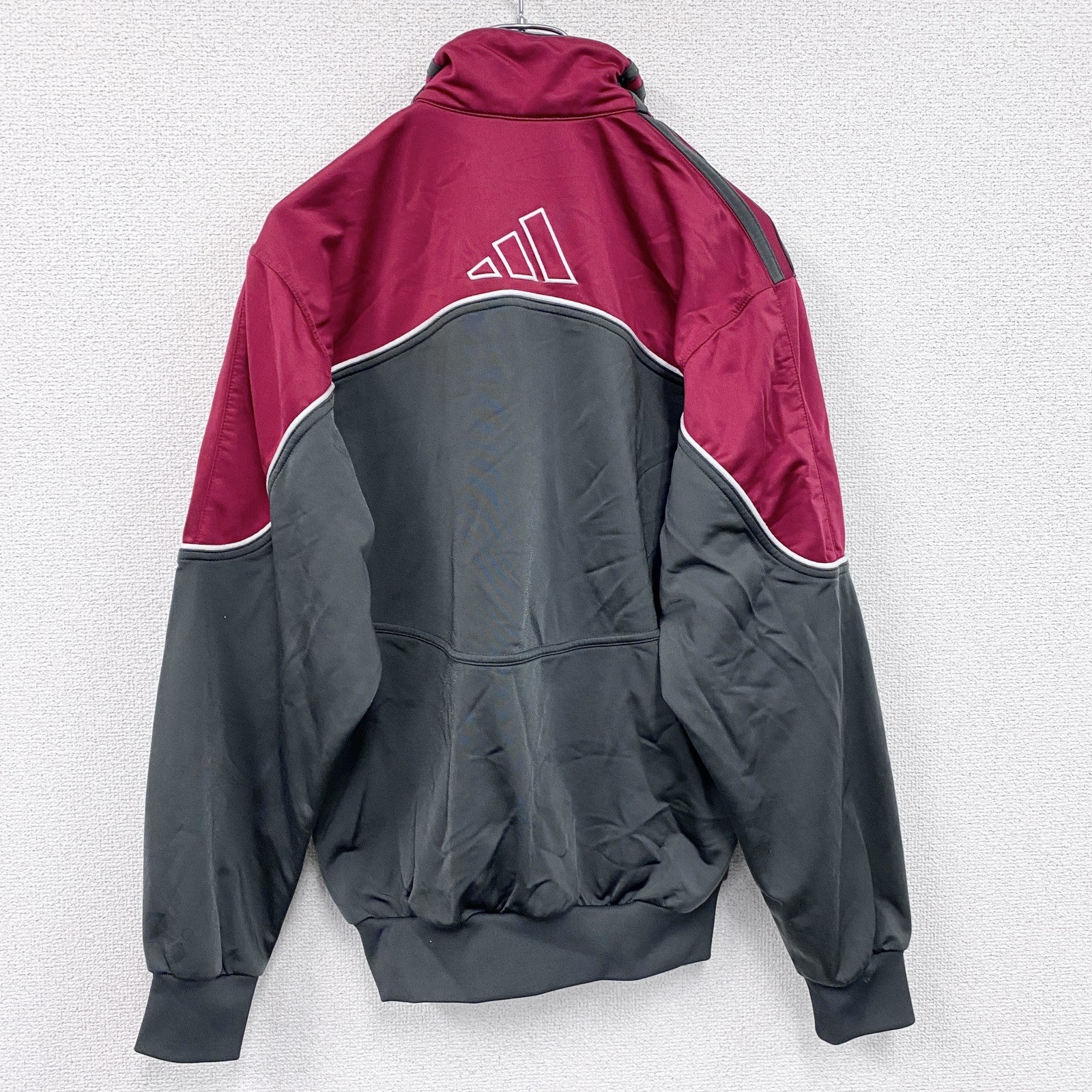 00s　adidas　アディダス　トラックジャケット/ジャージ　ヴィンテージ　灰色　グレー　赤　レッド　古着