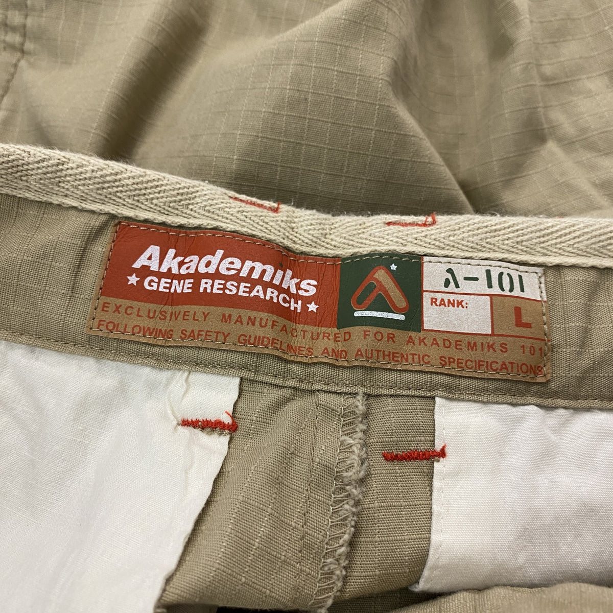 00s　Akademiks　アカデミクス　カーゴパンツ　ヴィンテージ　ベージュ　Lサイズ　古着