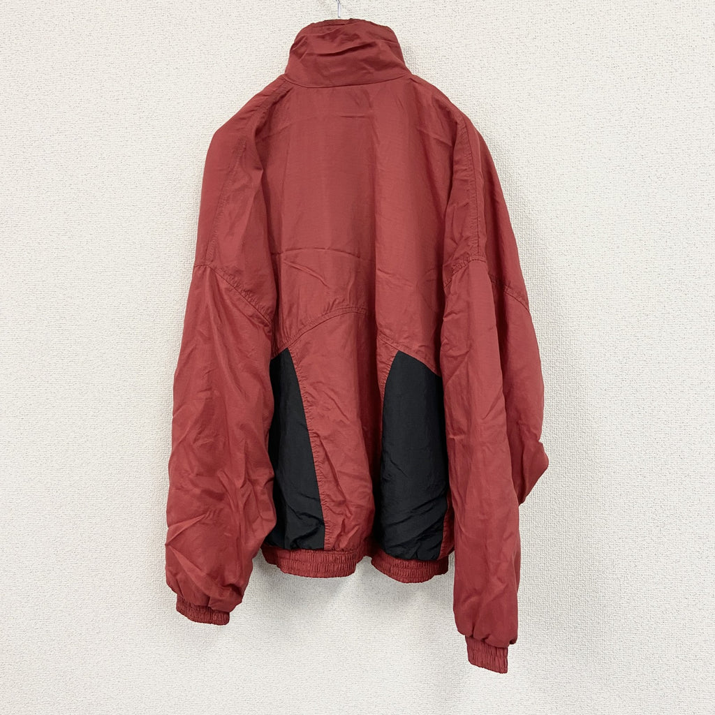 ～90s　HILTON　ヒルトン　ウインドブレーカー　フルジップジャケット　ヴィンテージ　赤　レッド　XLサイズ　古着