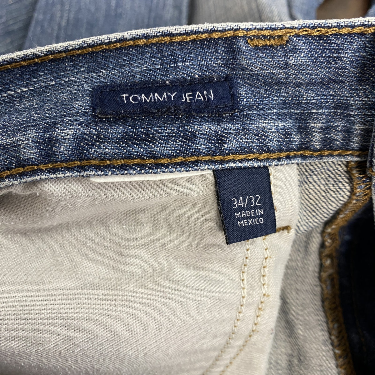 TOMMY JEANS　トミージーンズ　デニムパンツ/ジーンズ　ジップフライ　縦落ち　フェード　インディゴ　W34サイズ　古着
