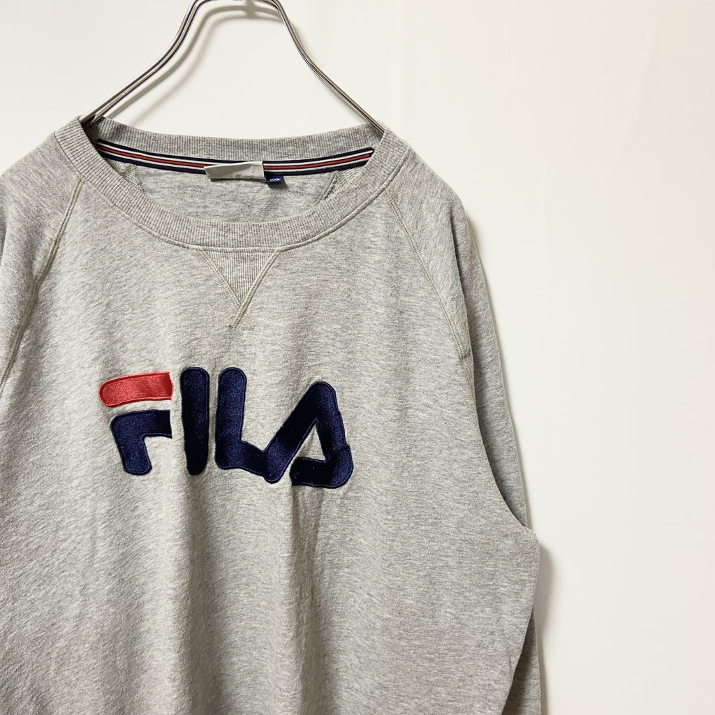 FILA　フィラ　スウェット/トレーナー　ラグランスリーブ　前V　デカロゴ　クルーネック　灰色　グレー　XXLサイズ　古着