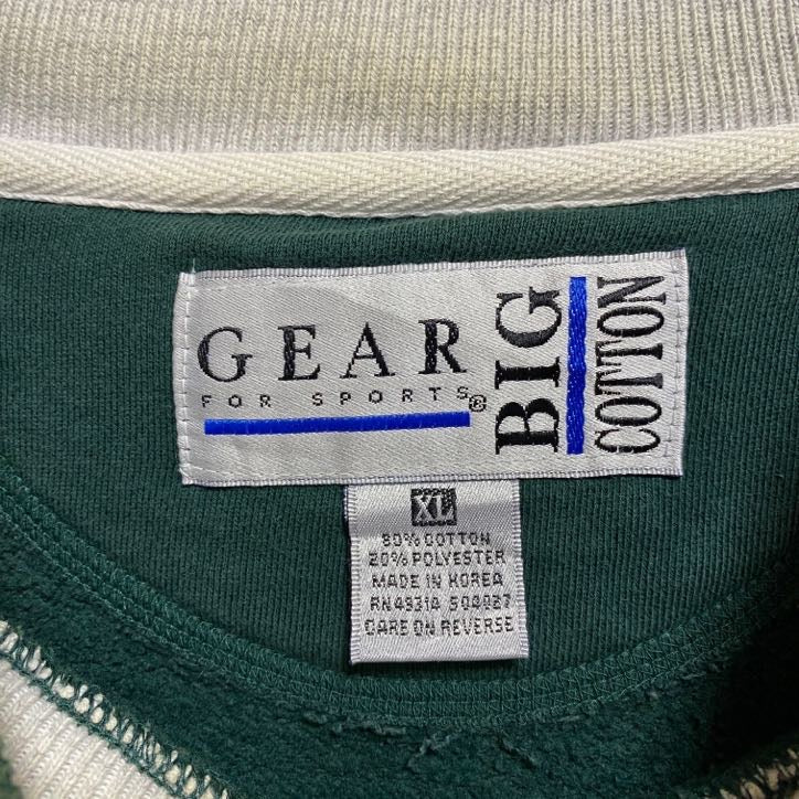 古着 used　GEARFORSPORTS　長袖ロゴプリントスウェット　トレーナー　クルーネック　緑　ビッグシルエット　XLサイズ