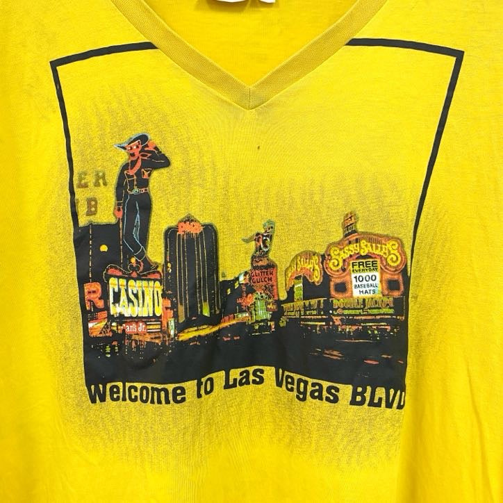 RE WARD　半袖VネックプリントTシャツ　ラスベガス　街並み　黄色　イエロー　レトロデザイン　Mサイズ　古着