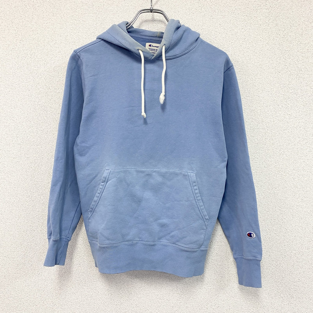 Champion　チャンピオン　スウェットパーカー/フーディー　目無し　刺繍ロゴ　現行　水色　ブルー　Mサイズ トレーナー スウェットトップス フード付き 古着