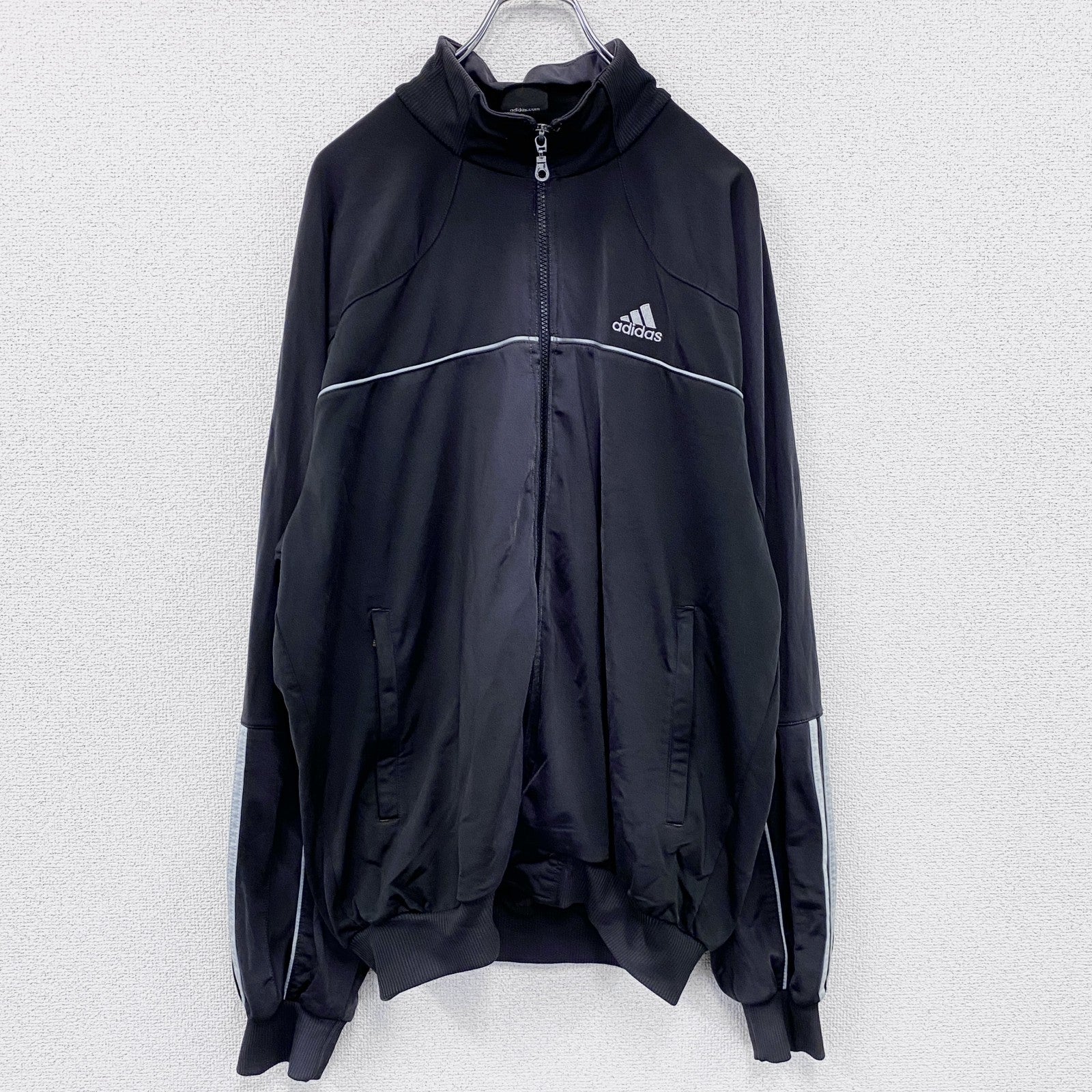 adidas　アディダス　トラックジャケット/ジャージ　パフォーマンスロゴ　黒　ブラック　42サイズ　古着
