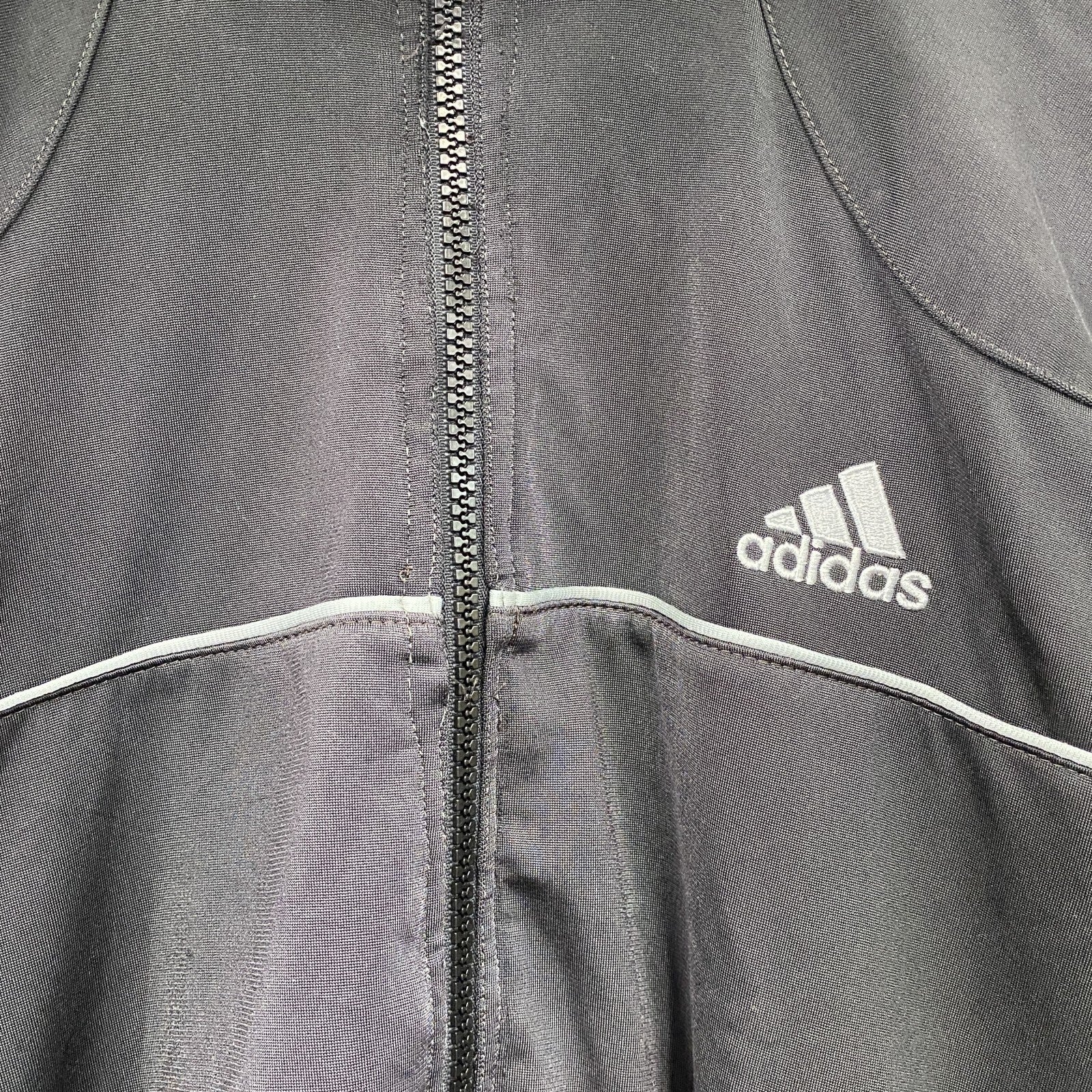 adidas　アディダス　トラックジャケット/ジャージ　パフォーマンスロゴ　黒　ブラック　42サイズ　古着