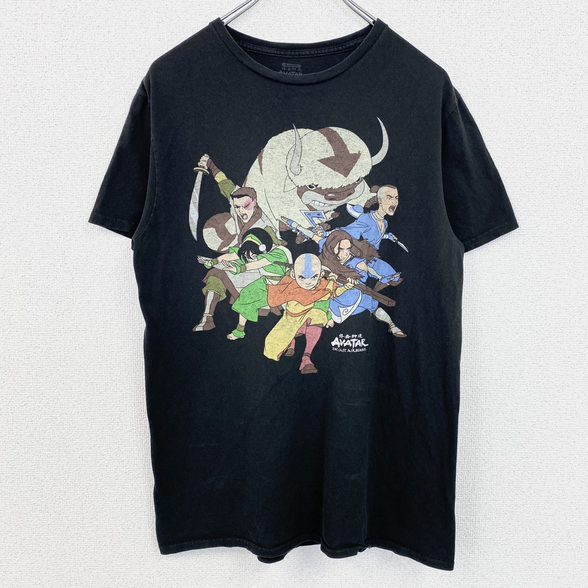 AVATAR　アバター　伝説の少年アン　半袖アニメプリントＴシャツ　キャラクターデザイン　黒　ブラック　Mサイズ　古着