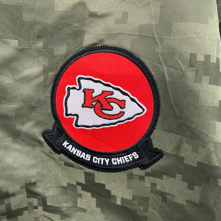 NIKE　ナイキ　NFL　CHIEFS　コーチジャケット　デジカモ　カーキ　2XLサイズ