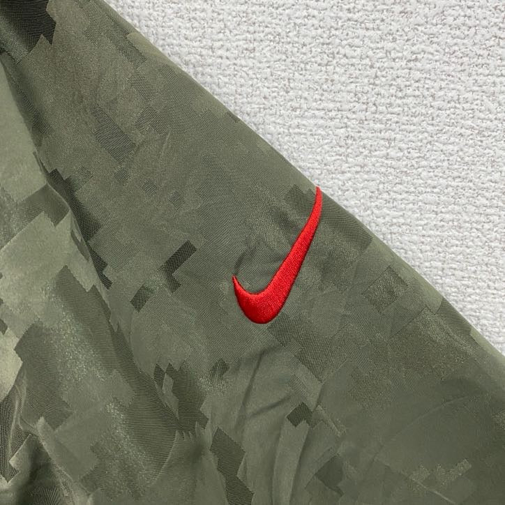 NIKE　ナイキ　NFL　CHIEFS　コーチジャケット　デジカモ　カーキ　2XLサイズ