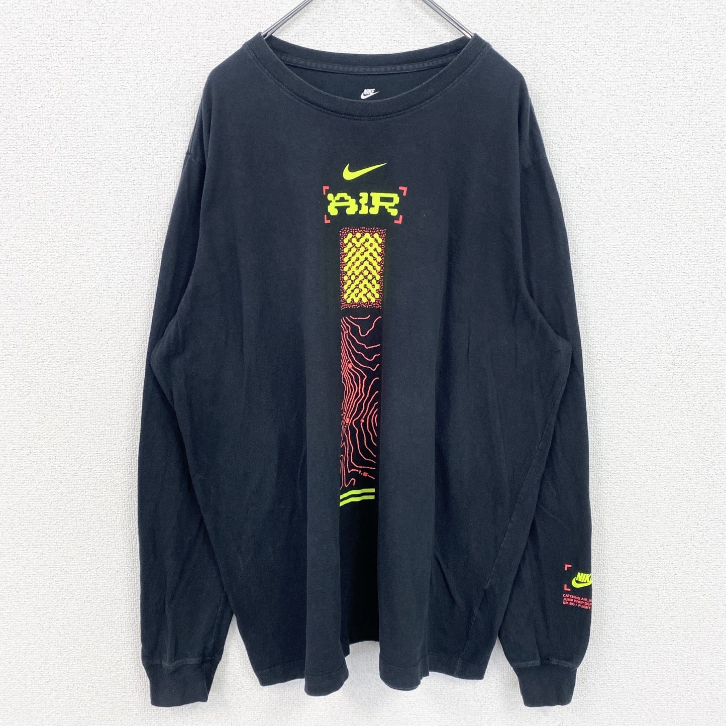 古着 used　NIKE　ナイキ　長袖プリントTシャツ　クルーネックロンT　黒　ブラック　ビッグシルエット　2XLサイズ