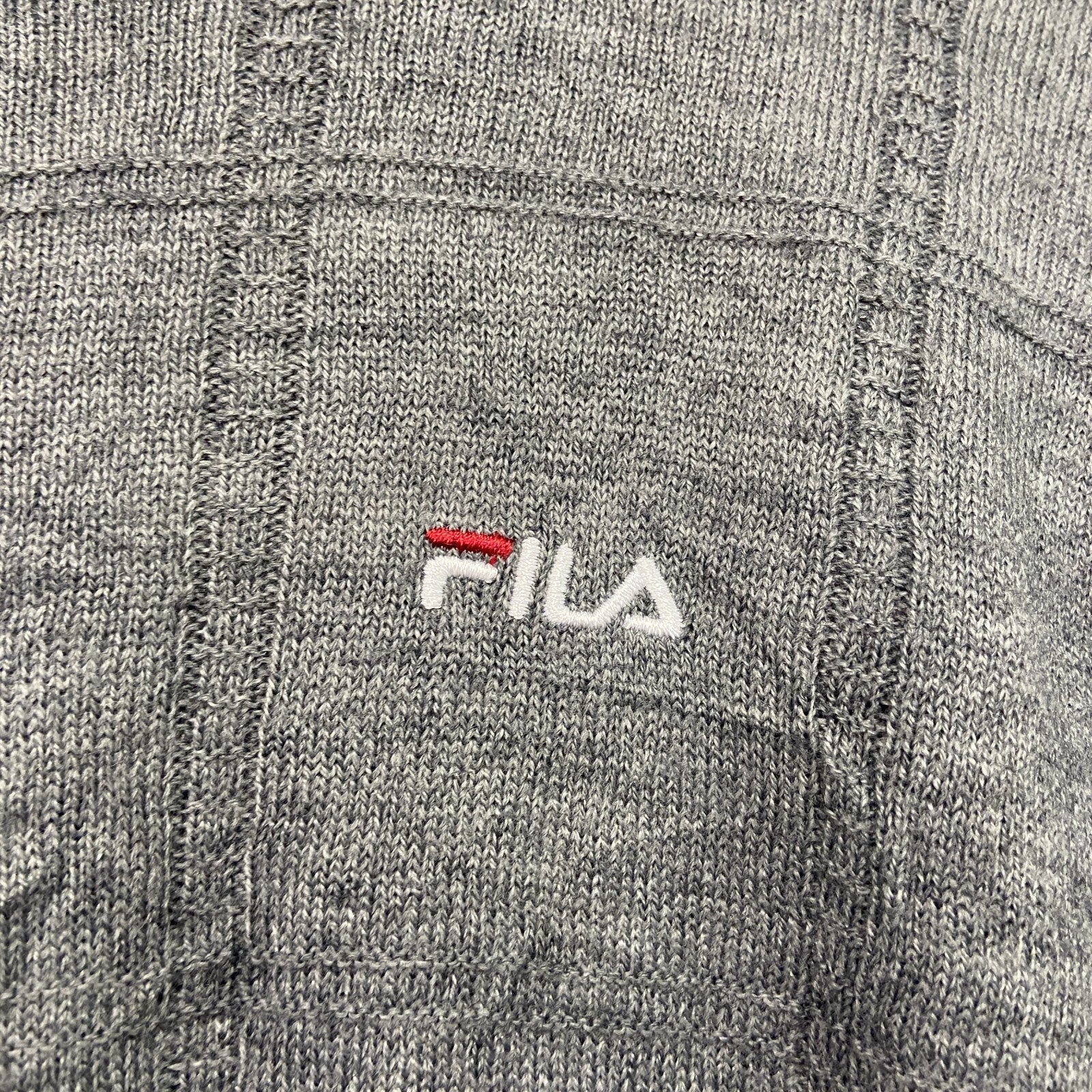 FILA　フィラ　ニットセーター　タートルネック　ハイネック　チェック柄　刺繍ロゴ　スポーツミックス　灰色　グレー　古着