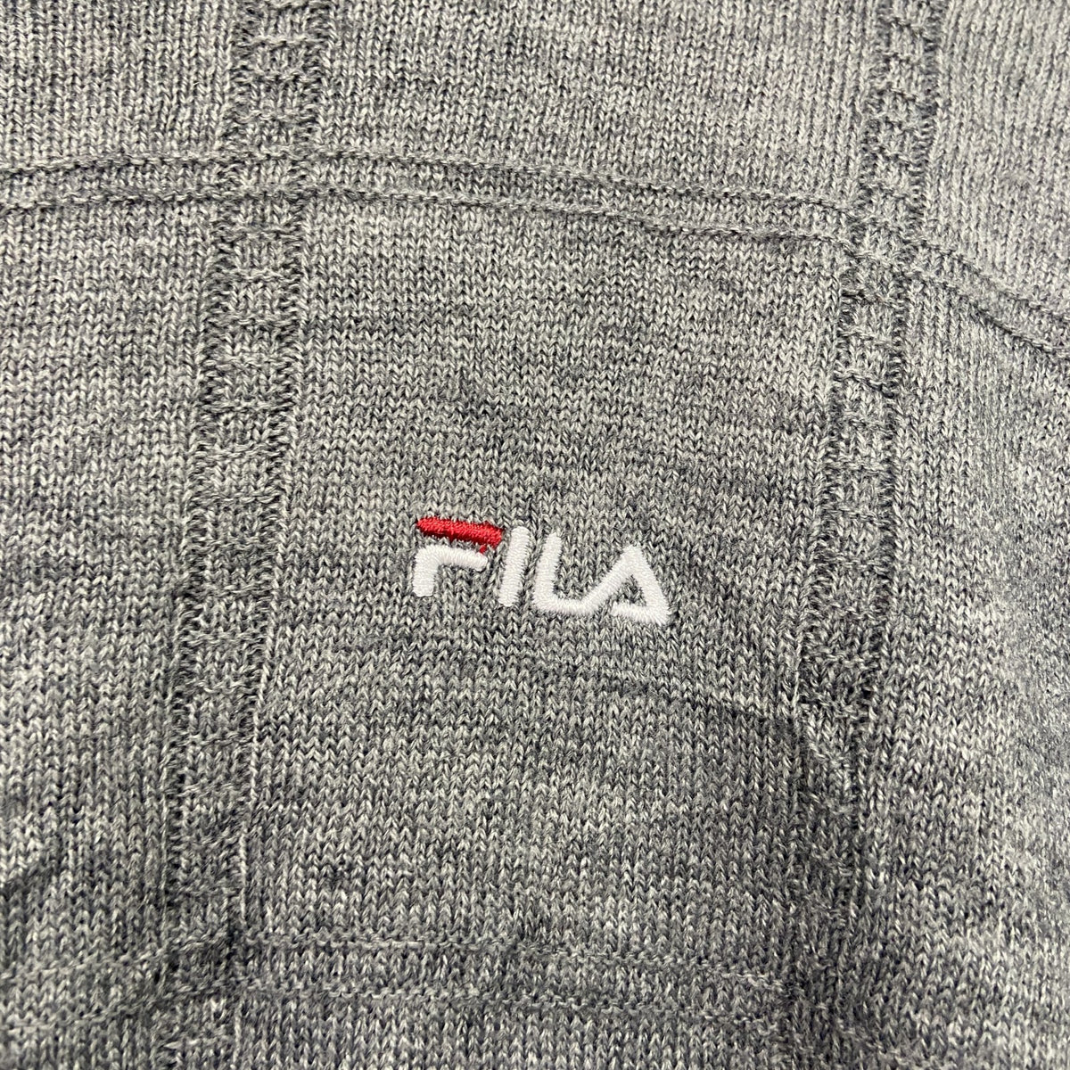 FILA　フィラ　ニットセーター　タートルネック　ハイネック　チェック柄　刺繍ロゴ　スポーツミックス　灰色　グレー　古着