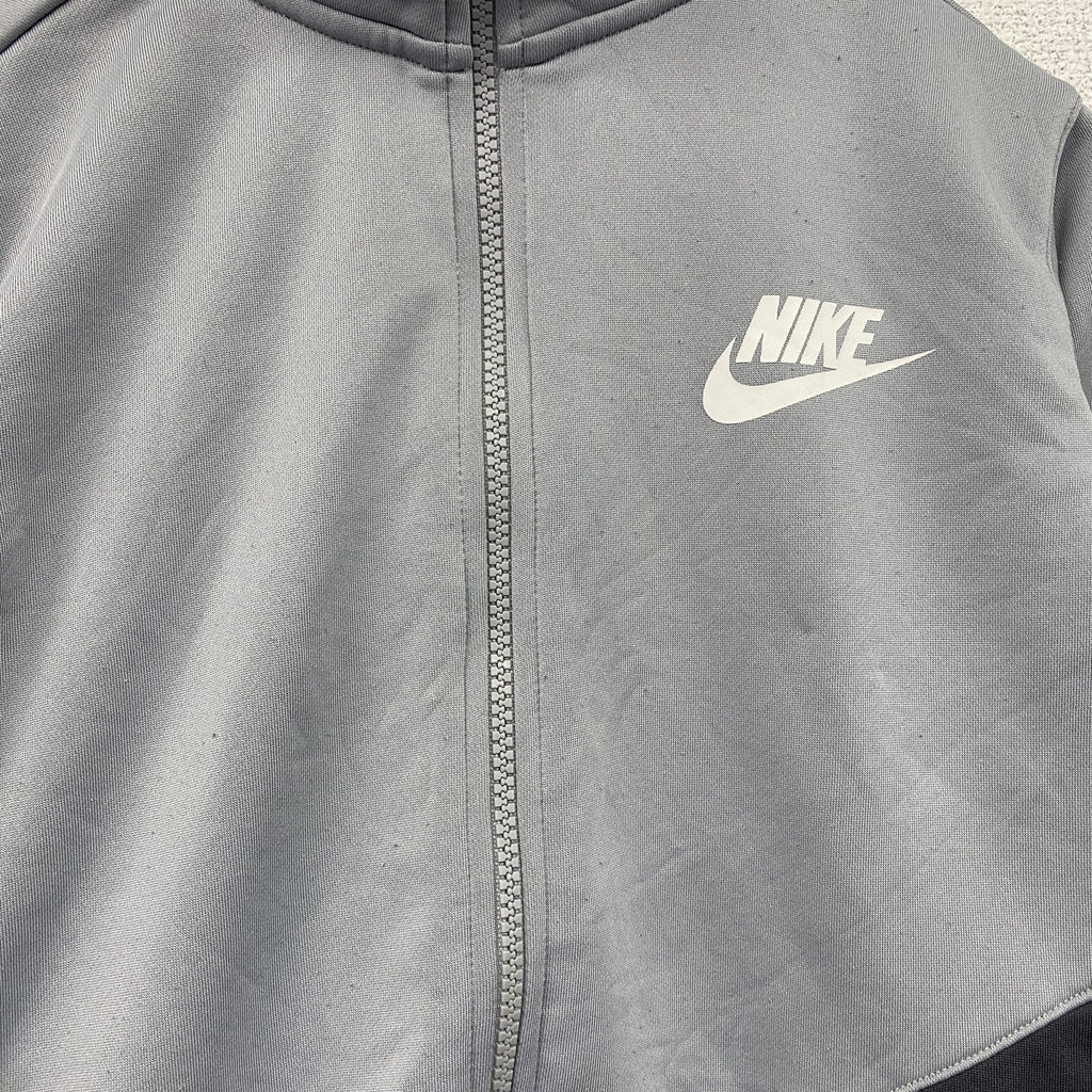NIKE　ナイキ　トラックジャケット/ジャージ　デカロゴ　灰色　グレー　Lサイズ　古着