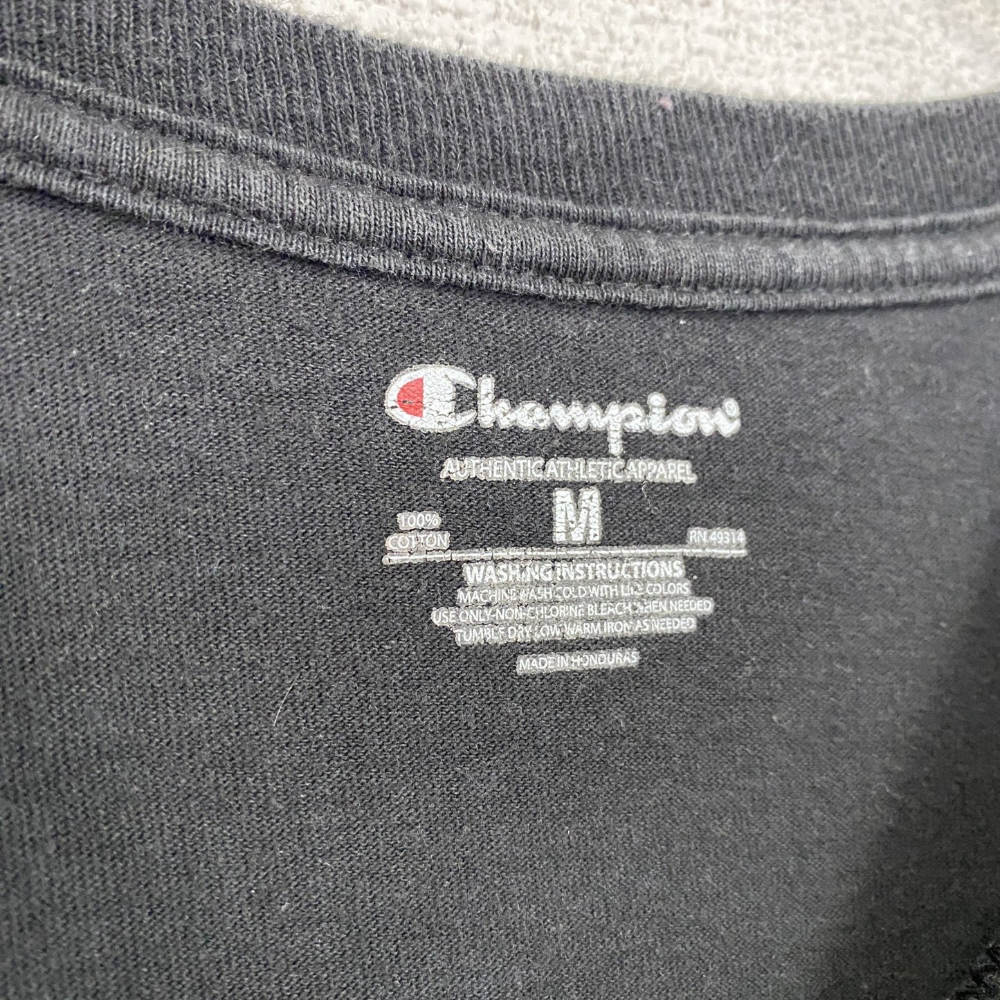古着 used　Champion　チャンピオン　半袖カレッジプリントＴシャツ　パデュー大学　クルーネック　黒　ブラック　Mサイズ