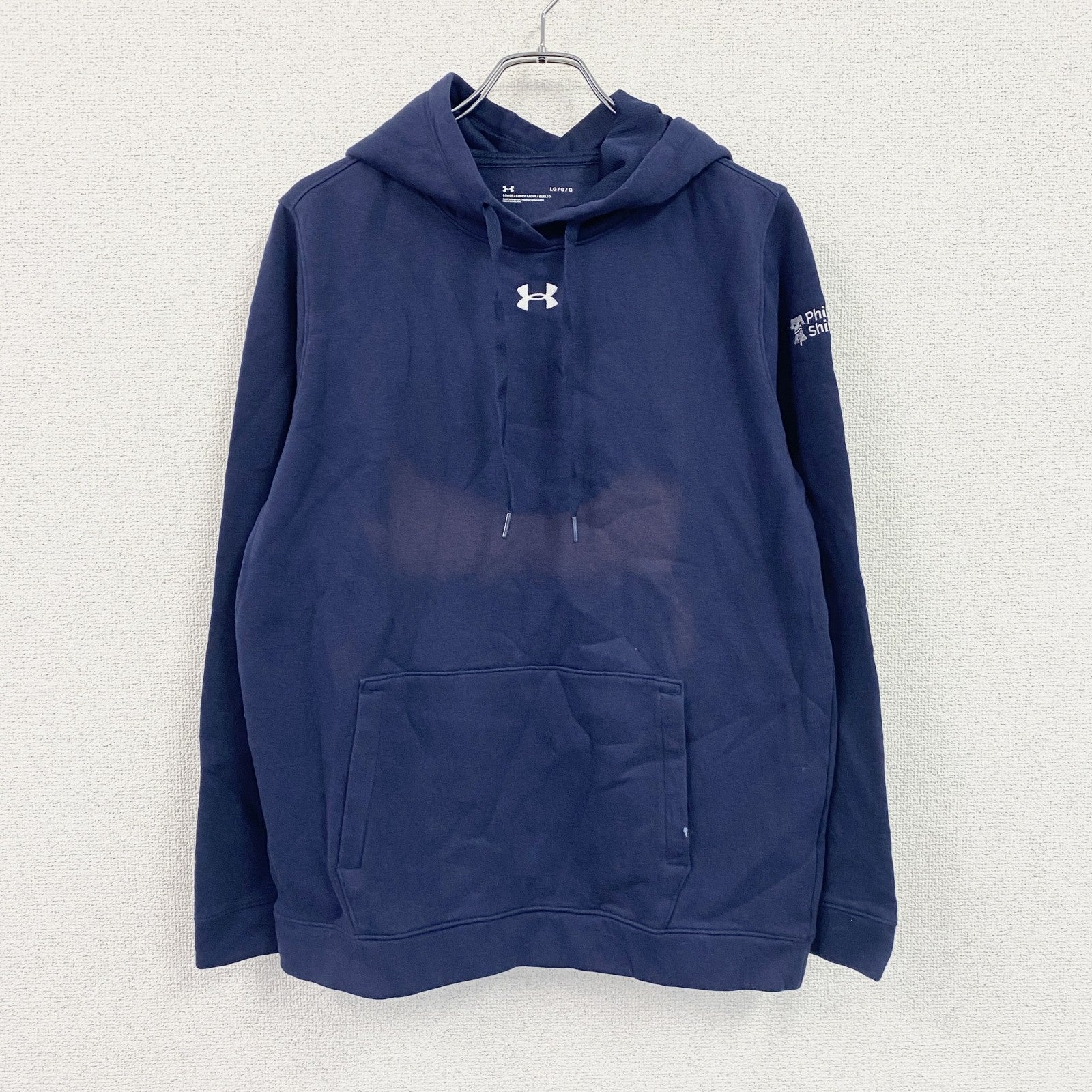 UNDER ARMOUR　アンダーアーマー　スウェットパーカー/フーディー　刺ロゴ　紺　ネイビー　Lサイズ　古着
