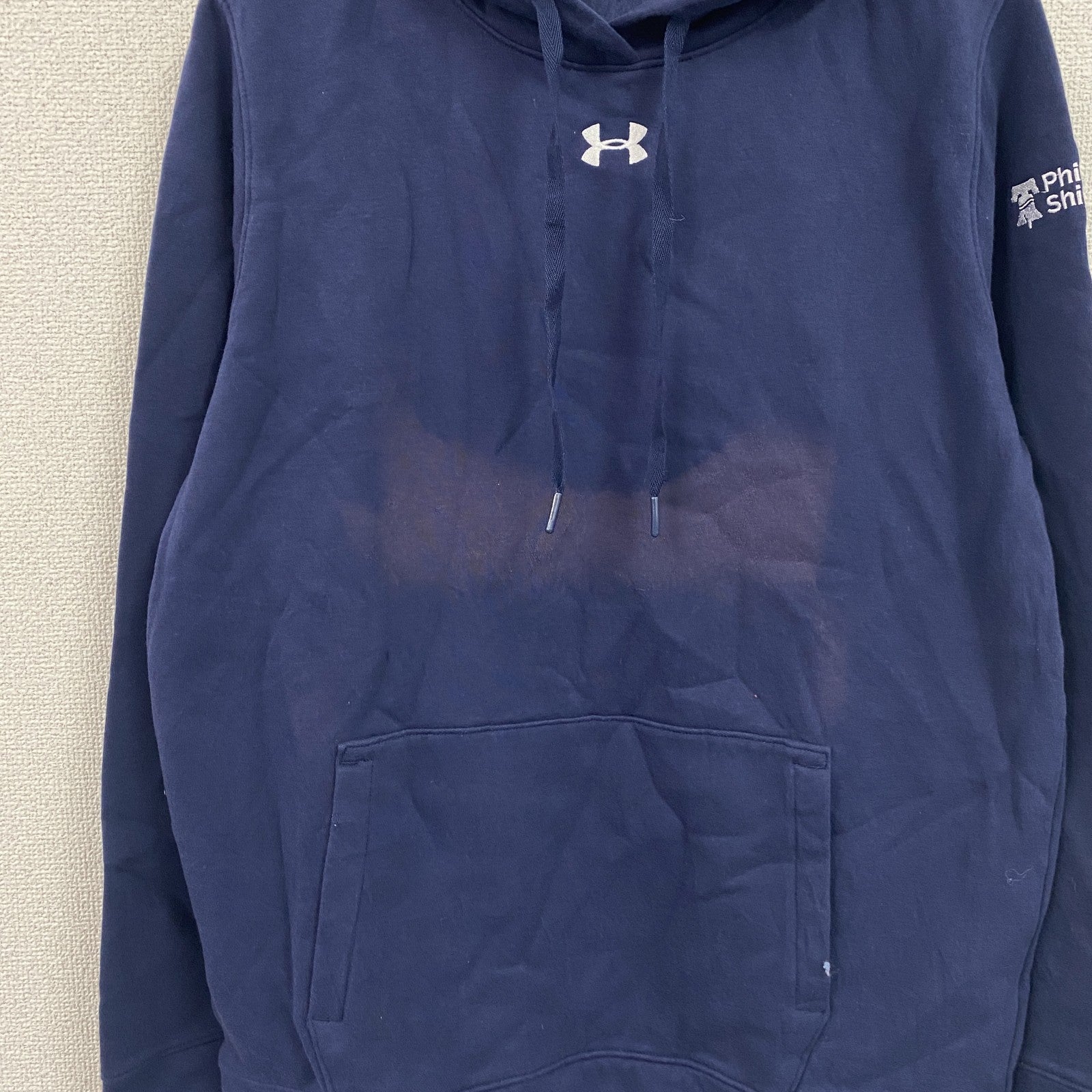 UNDER ARMOUR　アンダーアーマー　スウェットパーカー/フーディー　刺ロゴ　紺　ネイビー　Lサイズ　古着