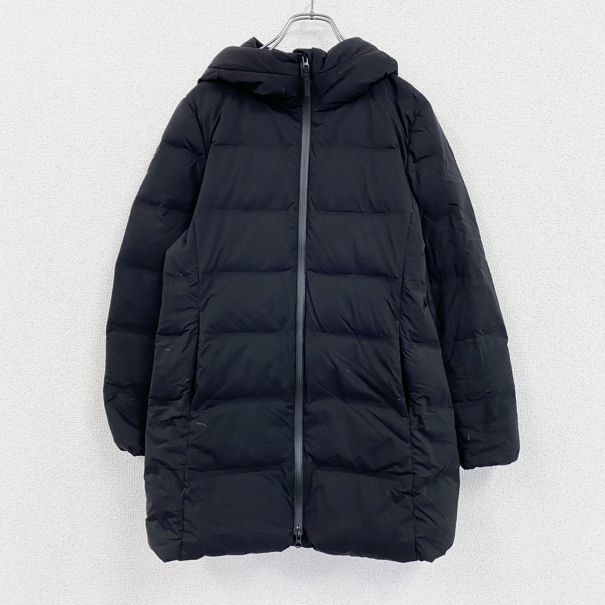 UNIQLO　ユニクロ　シームレスダウンショートコート　ダウン90%　黒　ブラック　Mサイズ　古着