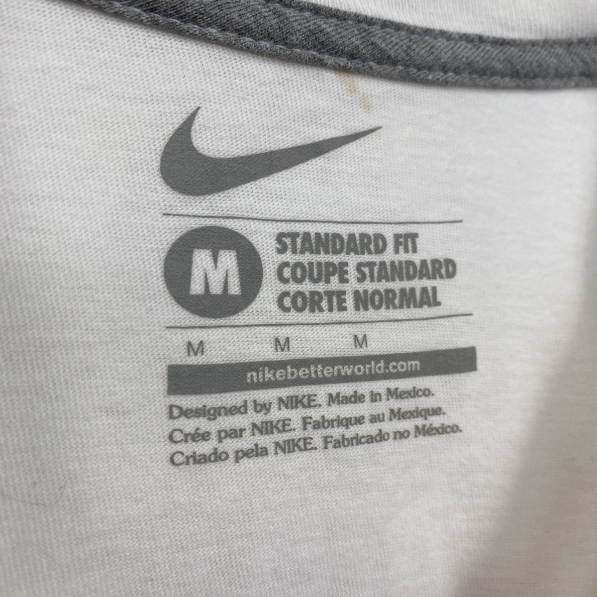 NIKE　ナイキ　メキシコ製　半袖英語プリントＴシャツ　クルーネック　白　ホワイト　Mサイズ　古着