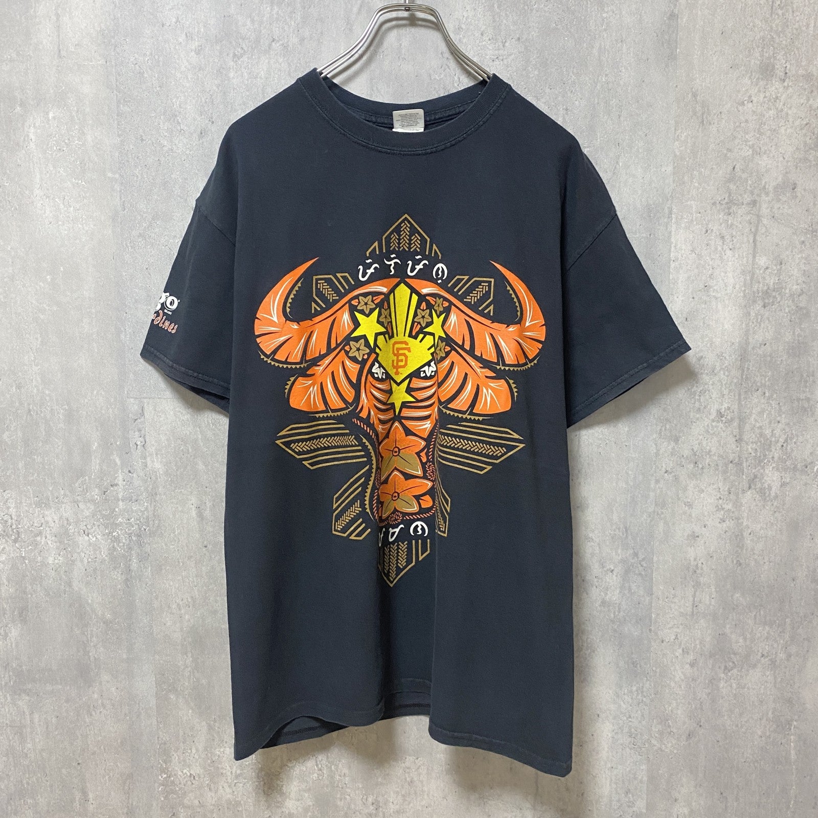 GILDAN ギルダン　FILIPINO HERITAGE　半袖プリントTシャツ　レトロデザイン　黒　ブラック　古着