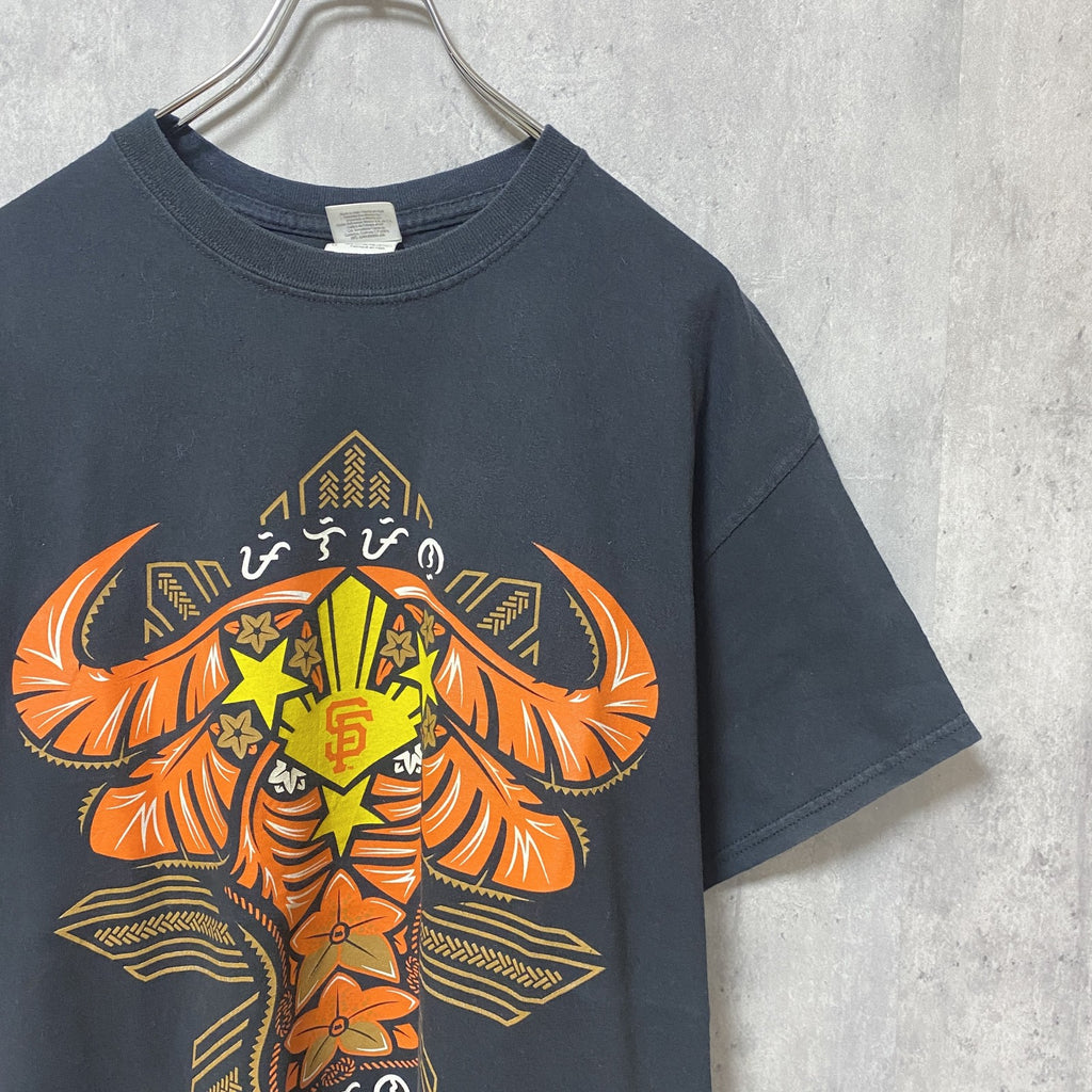 GILDAN ギルダン　FILIPINO HERITAGE　半袖プリントTシャツ　レトロデザイン　黒　ブラック　古着