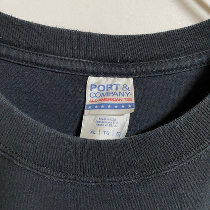 古着 used　PORT＆COMPANY　Bobcat　半袖プリントTシャツ　バックプリント　クルーネック　黒　ブラック　Lサイズ