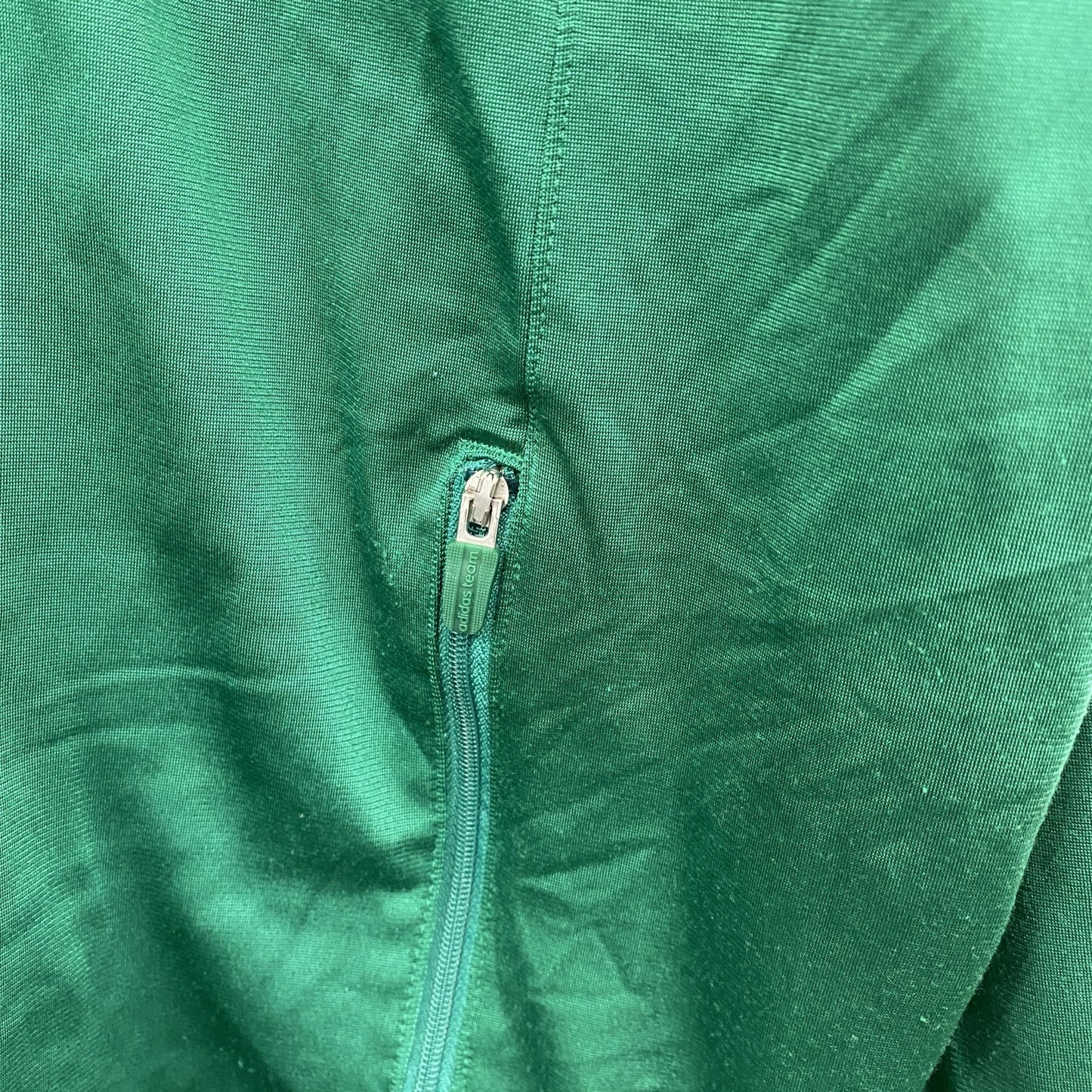 adidas　アディダス　トラックジャケット/ジャージ　デカロゴ　パフォーマンスロゴ　緑　グリーン　Lサイズ