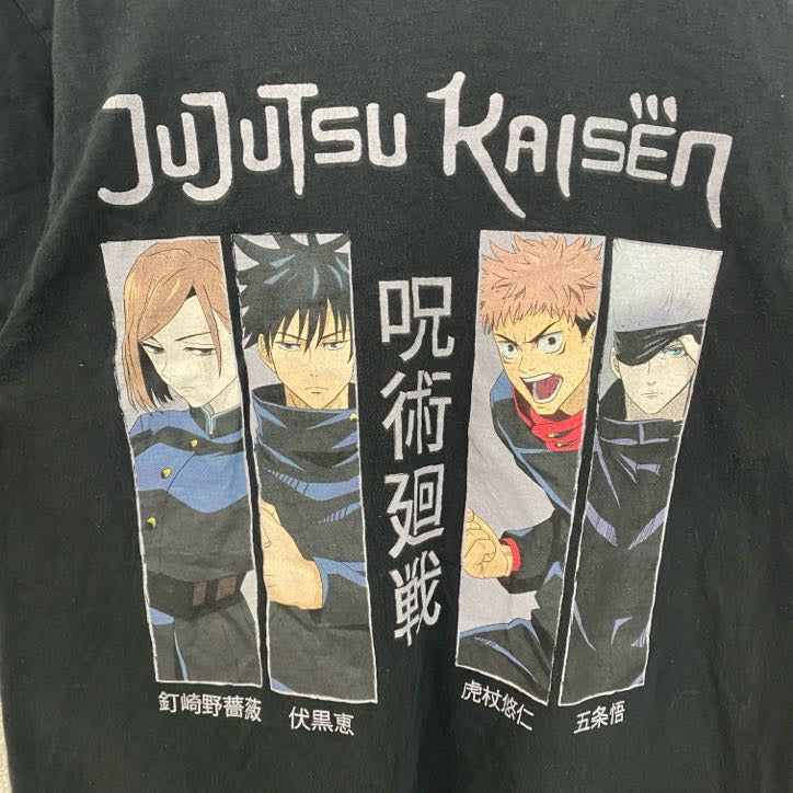 呪術廻線　半袖アニメプリントTシャツ　キャラクターデザイン　クルーネック　黒　ブラック　Sサイズ　古着