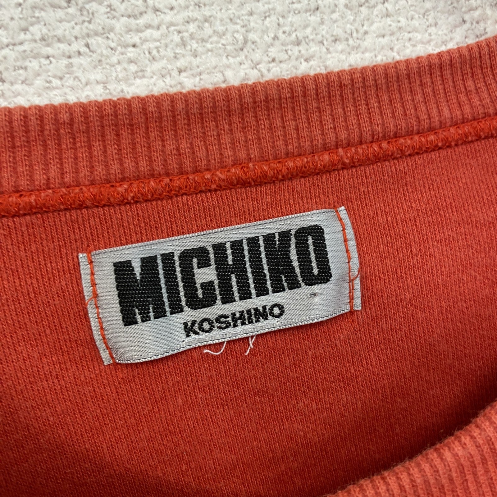 古着 used　MICHIKO LONDON KOSHINO　コシノミチコ　ミチコロンドン　スウェット/トレーナー　フェード　赤　レッド