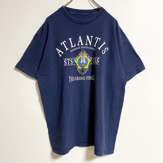 古着 used　ATLANTIS　ケネディースペースセンター　半袖プリントTシャツ　クルーネック　ネイビー　XLサイズ