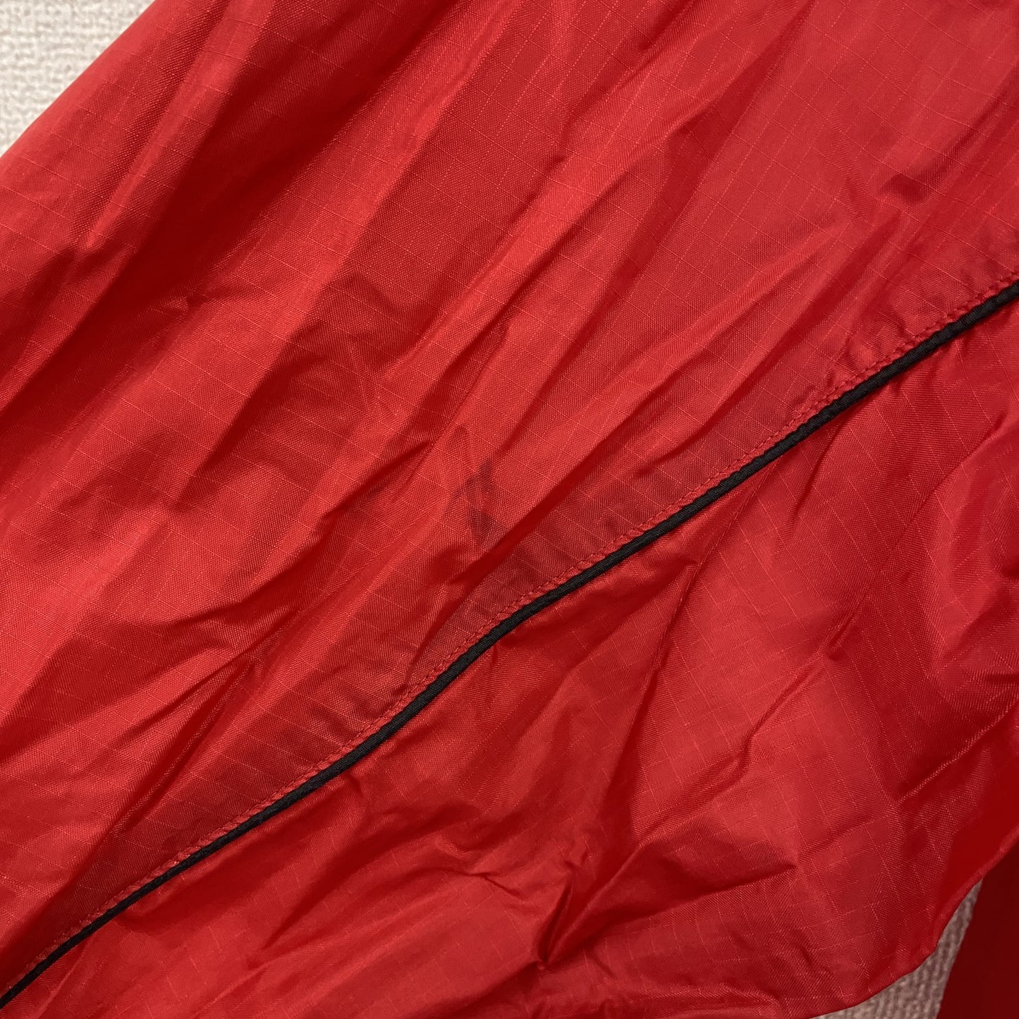 Reebok　リーボック　フルジップナイロンジャケット　赤　レッド　Lサイズ