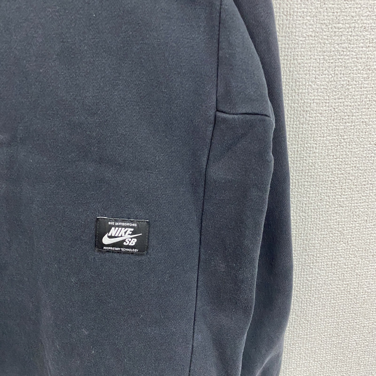 NIKE　ナイキ　スウェット/トレーナー　ラグランスリーブ　スウッシュ　黒　ブラック　Lサイズ スウェットトップス メンズ コットン 古着
